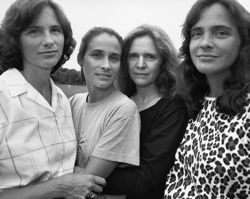 sisters_take_pictures_toget_med_hr-14