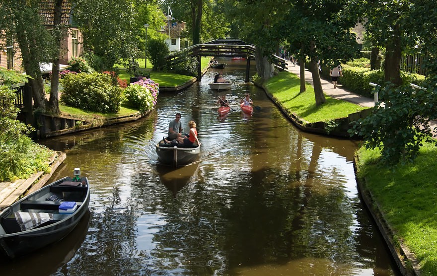 Giethoorn Village